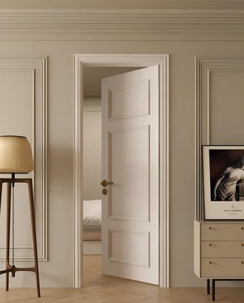 French Style Lacquer Finished Wooden Door for Interior