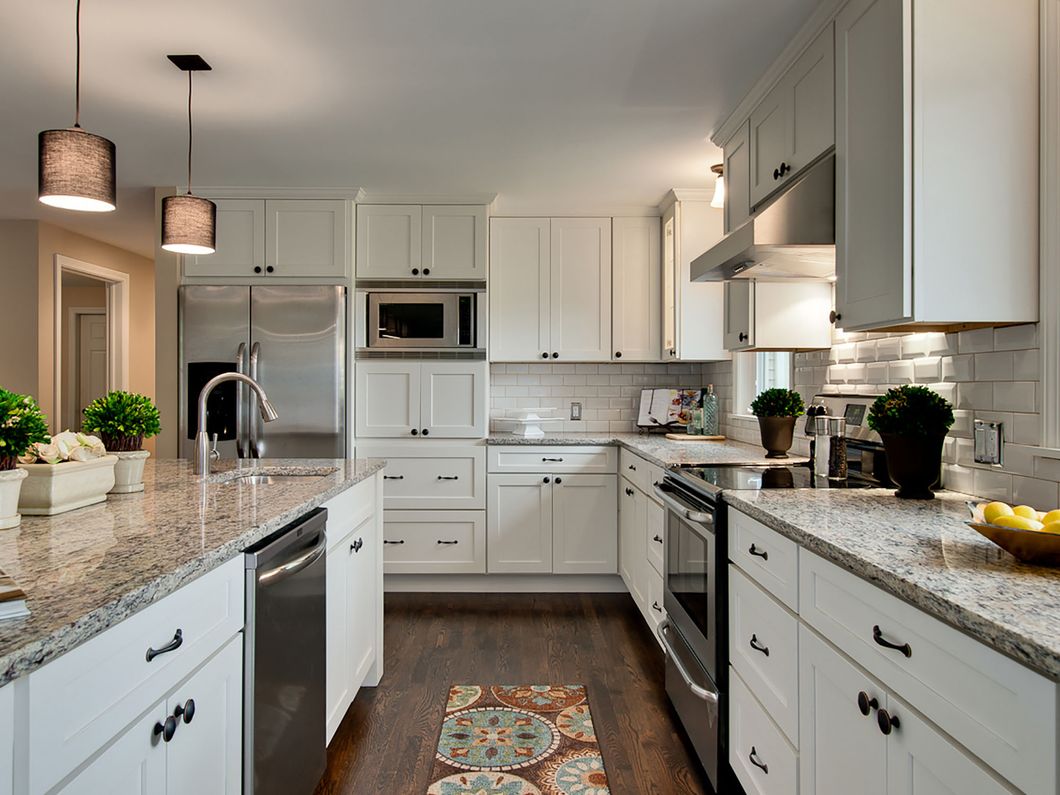 Shaker style kitchen cabinets for residential kitchens